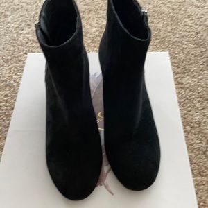 Jessica simpson booties size 6M black